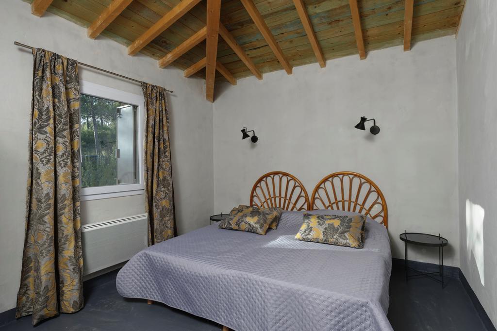 Les Lodges Du Pic Le Triadou Kültér fotó