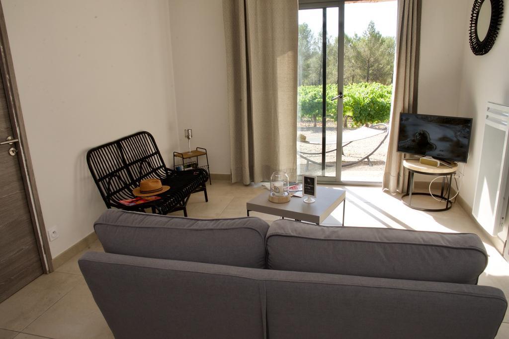 Les Lodges Du Pic Le Triadou Kültér fotó